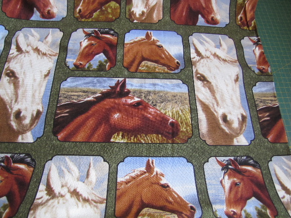 Lovely Horse Patch - Panel Fabric White & Brown Horses - Click Image to Close