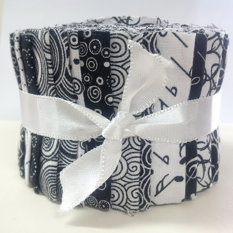 Ritz Black & Whites: 22 Piece Jelly Roll – 2.5 Inch Strips - Click Image to Close